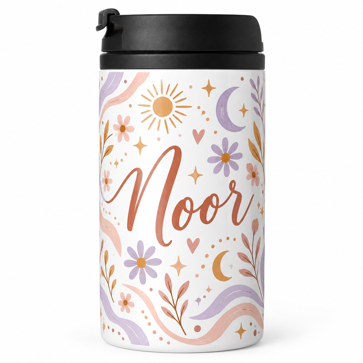 Drupp Travel Mug met de naam Noor en een pastelpatroon van bloemen, zonnen en maantjes.